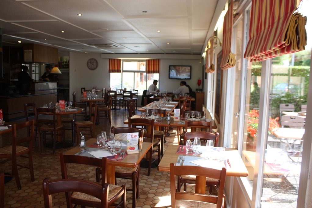 Campanile Reims Ouest - Tinqueux Restaurante foto